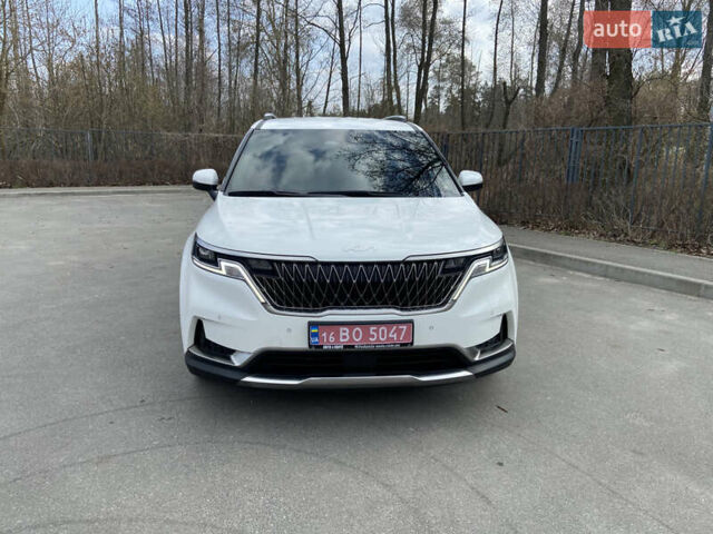 Белый Киа Карнивал, объемом двигателя 2.2 л и пробегом 62 тыс. км за 45800 $, фото 3 на Automoto.ua