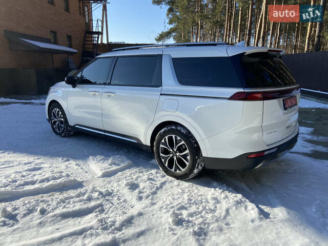 Белый Киа Карнивал, объемом двигателя 2.2 л и пробегом 62 тыс. км за 47800 $, фото 6 на Automoto.ua