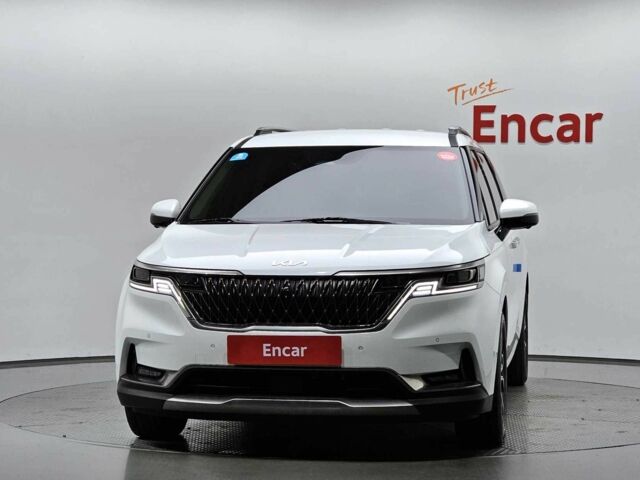 Белый Киа Карнивал, объемом двигателя 2.2 л и пробегом 97 тыс. км за 33400 $, фото 2 на Automoto.ua