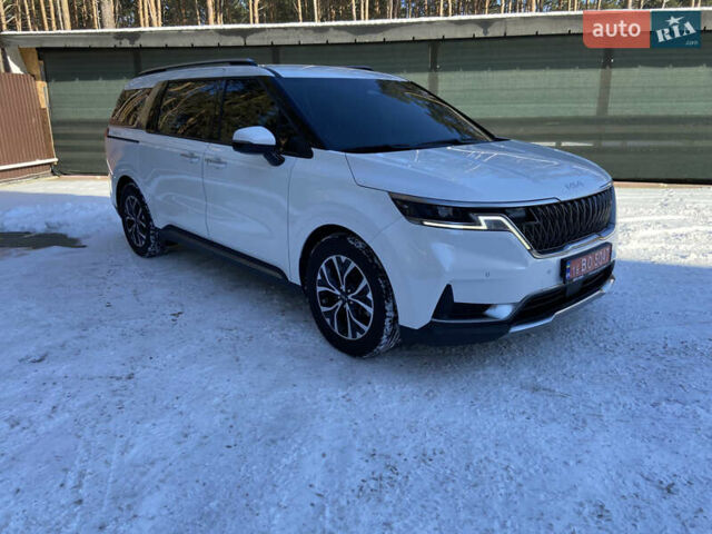 Белый Киа Карнивал, объемом двигателя 2.2 л и пробегом 62 тыс. км за 47800 $, фото 1 на Automoto.ua