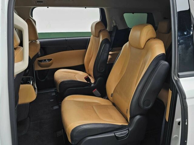 Белый Киа Карнивал, объемом двигателя 2.2 л и пробегом 97 тыс. км за 33400 $, фото 11 на Automoto.ua