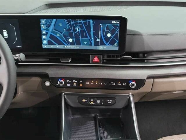 Белый Киа Карнивал, объемом двигателя 2.2 л и пробегом 4 тыс. км за 35000 $, фото 6 на Automoto.ua