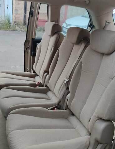 Бежевый Киа Карнивал, объемом двигателя 2.9 л и пробегом 90 тыс. км за 9100 $, фото 26 на Automoto.ua