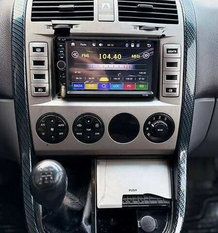 Черный Киа Карнивал, объемом двигателя 2.9 л и пробегом 270 тыс. км за 3000 $, фото 7 на Automoto.ua