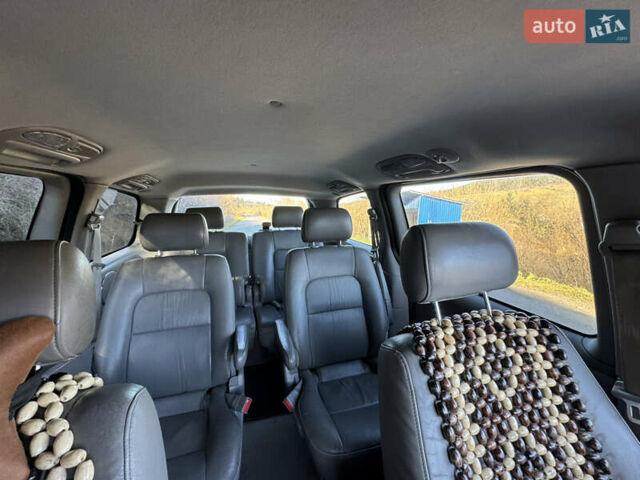Черный Киа Карнивал, объемом двигателя 2.9 л и пробегом 245 тыс. км за 3250 $, фото 10 на Automoto.ua
