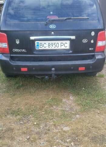 Чорний Кіа Карнівал, об'ємом двигуна 2.9 л та пробігом 412 тис. км за 3900 $, фото 9 на Automoto.ua