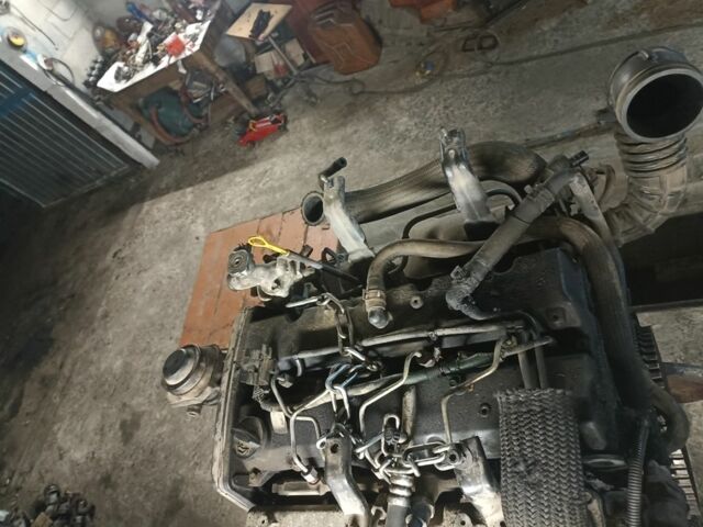 Чорний Кіа Карнівал, об'ємом двигуна 0 л та пробігом 50 тис. км за 478 $, фото 3 на Automoto.ua