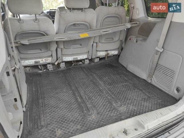 Черный Киа Карнивал, объемом двигателя 2.9 л и пробегом 288 тыс. км за 4999 $, фото 11 на Automoto.ua