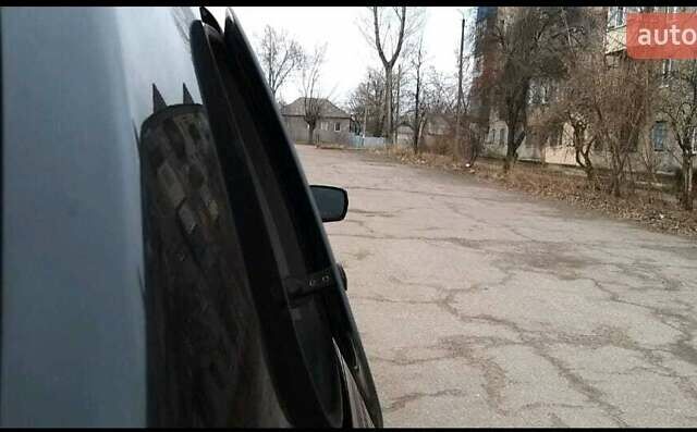 Черный Киа Карнивал, объемом двигателя 2.66 л и пробегом 310 тыс. км за 5800 $, фото 20 на Automoto.ua