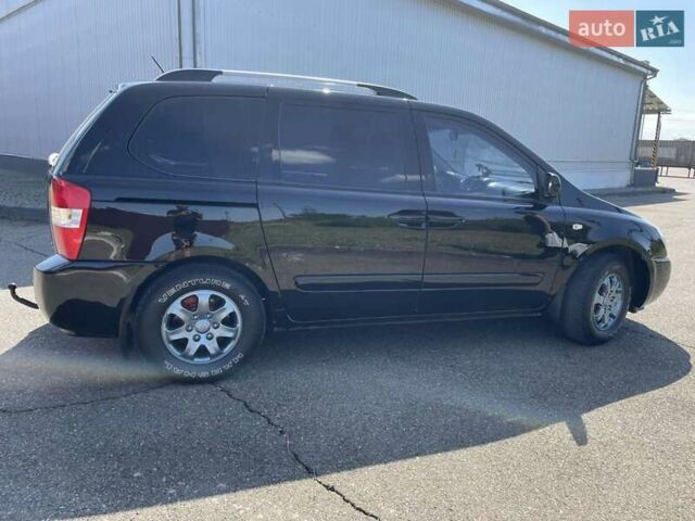 Черный Киа Карнивал, объемом двигателя 2.9 л и пробегом 223 тыс. км за 6300 $, фото 12 на Automoto.ua