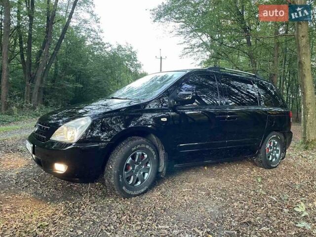 Черный Киа Карнивал, объемом двигателя 2.9 л и пробегом 223 тыс. км за 5700 $, фото 20 на Automoto.ua