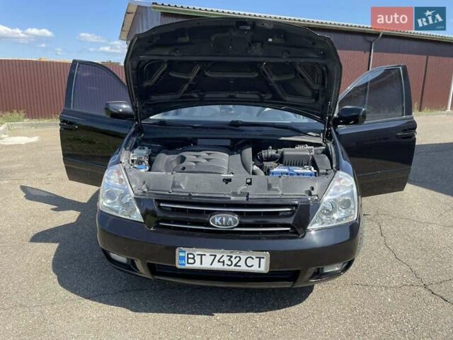 Черный Киа Карнивал, объемом двигателя 2.9 л и пробегом 222 тыс. км за 6300 $, фото 31 на Automoto.ua