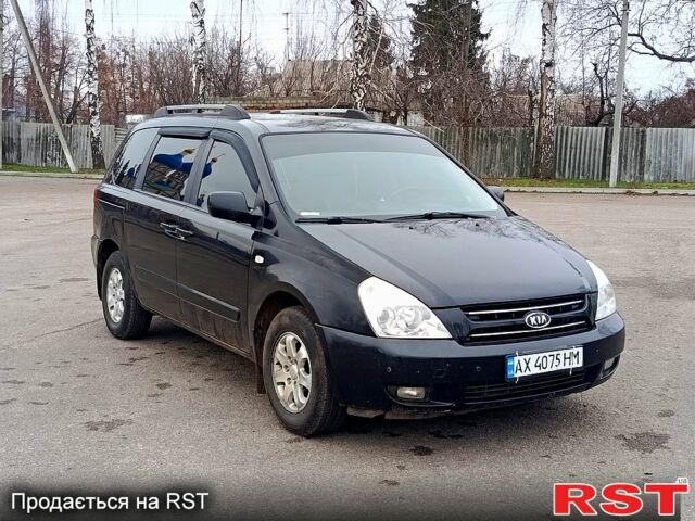 Чорний Кіа Карнівал, об'ємом двигуна 2.9 л та пробігом 259 тис. км за 4999 $, фото 2 на Automoto.ua
