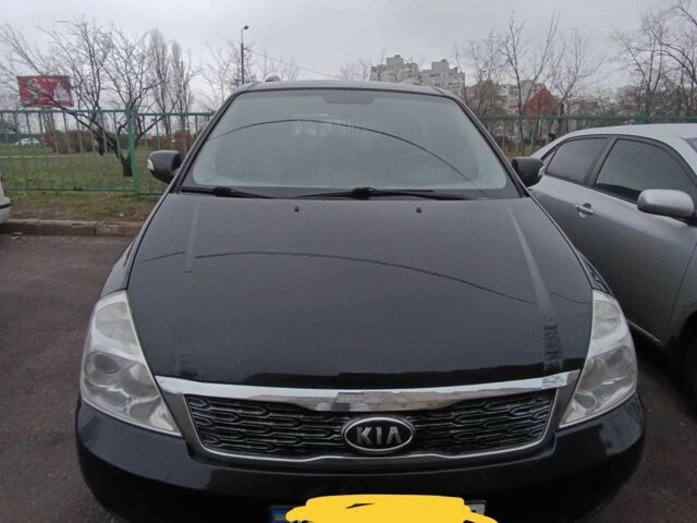 Черный Киа Карнивал, объемом двигателя 2.9 л и пробегом 174 тыс. км за 8774 $, фото 1 на Automoto.ua