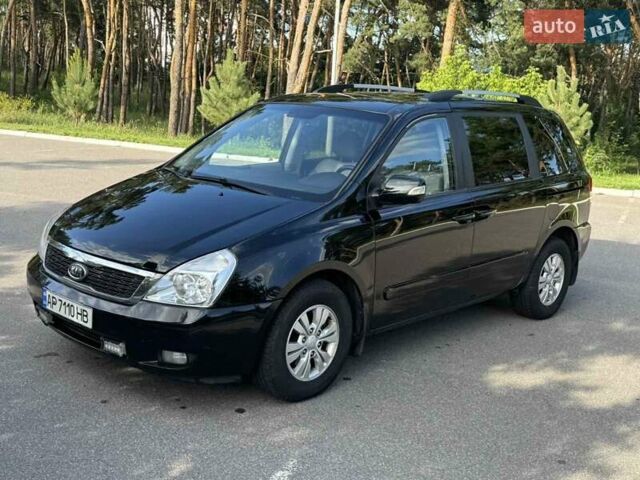 Черный Киа Карнивал, объемом двигателя 2.9 л и пробегом 179 тыс. км за 9200 $, фото 4 на Automoto.ua
