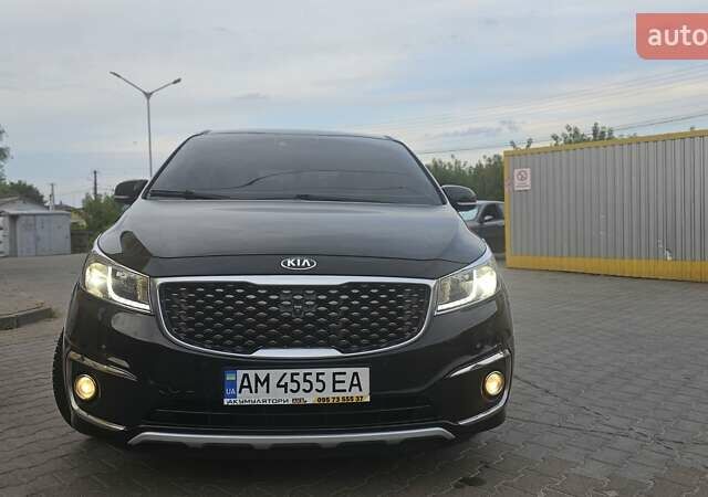 Черный Киа Карнивал, объемом двигателя 2.2 л и пробегом 227 тыс. км за 20500 $, фото 6 на Automoto.ua