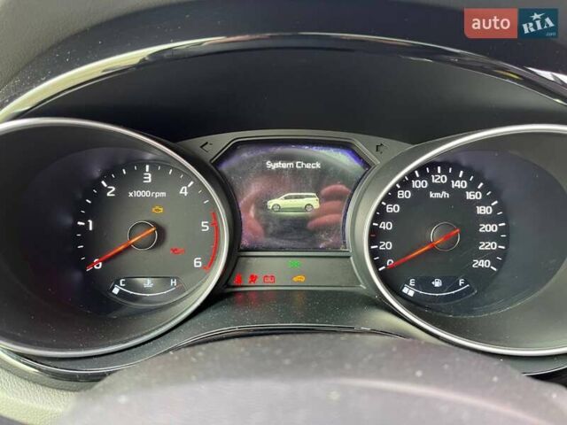 Черный Киа Карнивал, объемом двигателя 2.2 л и пробегом 215 тыс. км за 21700 $, фото 49 на Automoto.ua