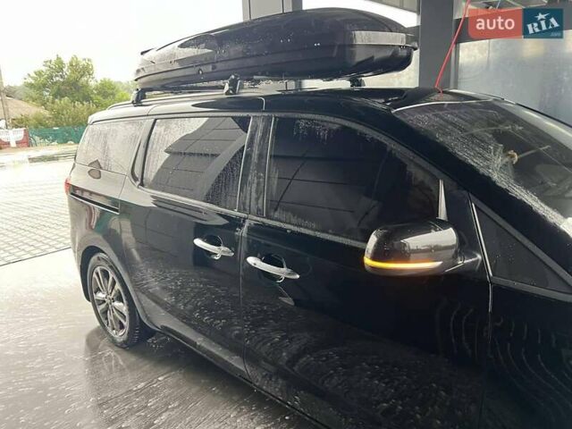 Киа Карнивал 2014 в Киеве на Automoto.ua Черный Киа Карнивал, объемом двигателя 2.2 л и пробегом 290 тыс. км за 18500 $, фото 15 на Automoto.ua