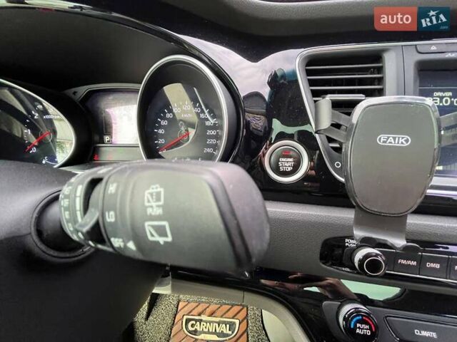 Черный Киа Карнивал, объемом двигателя 2.2 л и пробегом 215 тыс. км за 21700 $, фото 35 на Automoto.ua