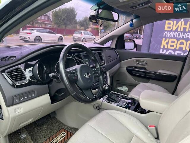Черный Киа Карнивал, объемом двигателя 2.2 л и пробегом 215 тыс. км за 21700 $, фото 51 на Automoto.ua