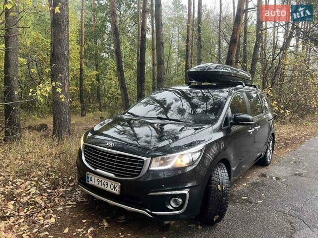 Киа Карнивал 2014 в Киеве на Automoto.ua Черный Киа Карнивал, объемом двигателя 2.2 л и пробегом 290 тыс. км за 18500 $, фото 3 на Automoto.ua