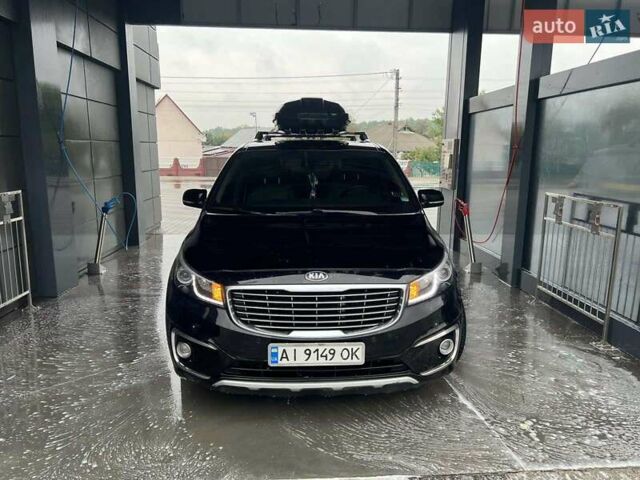 Киа Карнивал 2014 в Киеве на Automoto.ua Черный Киа Карнивал, объемом двигателя 2.2 л и пробегом 290 тыс. км за 18500 $, фото 17 на Automoto.ua