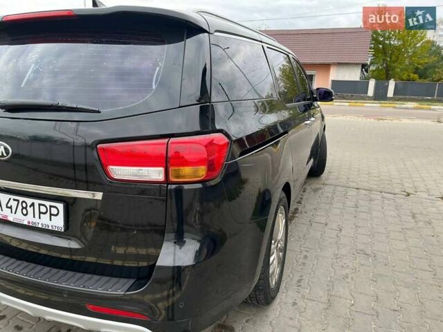 Черный Киа Карнивал, объемом двигателя 2.2 л и пробегом 215 тыс. км за 21700 $, фото 5 на Automoto.ua