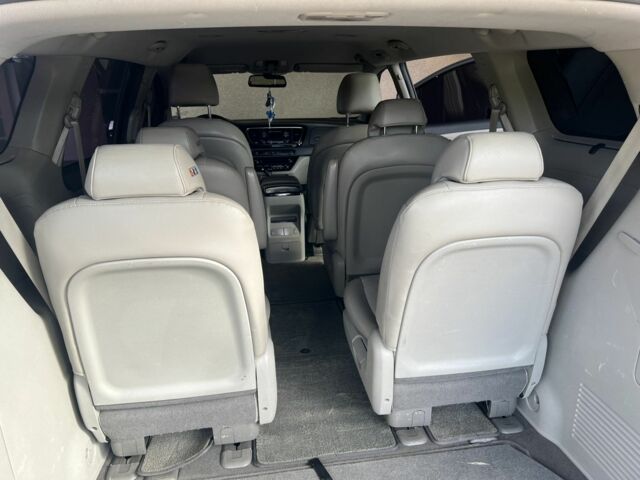 Черный Киа Карнивал, объемом двигателя 2.2 л и пробегом 291 тыс. км за 16100 $, фото 1 на Automoto.ua