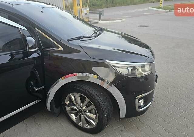 Черный Киа Карнивал, объемом двигателя 2.2 л и пробегом 227 тыс. км за 20500 $, фото 9 на Automoto.ua