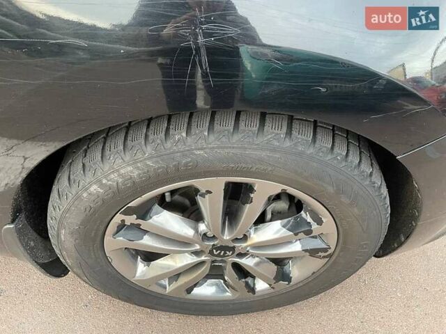 Черный Киа Карнивал, объемом двигателя 2.2 л и пробегом 295 тыс. км за 15900 $, фото 15 на Automoto.ua