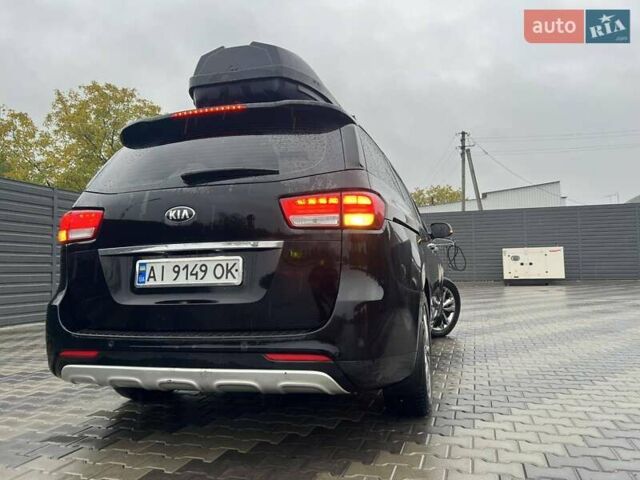 Киа Карнивал 2014 в Киеве на Automoto.ua Черный Киа Карнивал, объемом двигателя 2.2 л и пробегом 290 тыс. км за 18500 $, фото 2 на Automoto.ua
