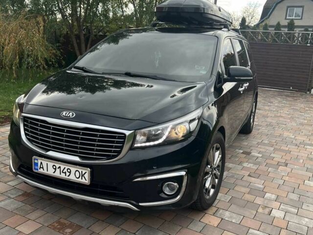 Черный Киа Карнивал, объемом двигателя 2.2 л и пробегом 291 тыс. км за 16100 $, фото 4 на Automoto.ua