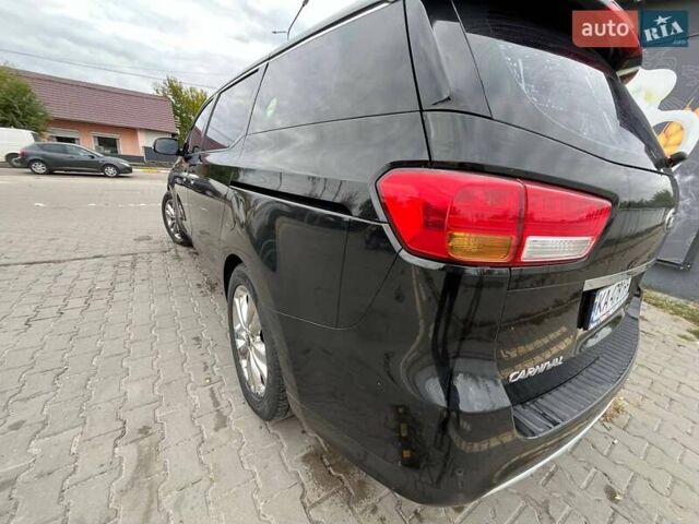 Черный Киа Карнивал, объемом двигателя 2.2 л и пробегом 215 тыс. км за 22900 $, фото 11 на Automoto.ua