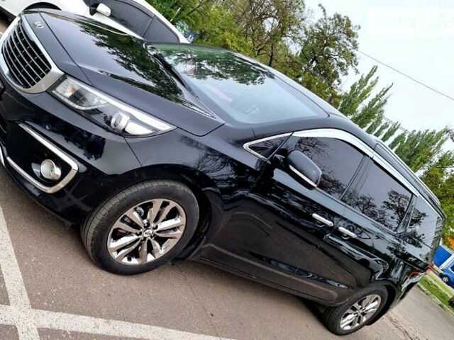 Черный Киа Карнивал, объемом двигателя 2.2 л и пробегом 250 тыс. км за 23550 $, фото 6 на Automoto.ua