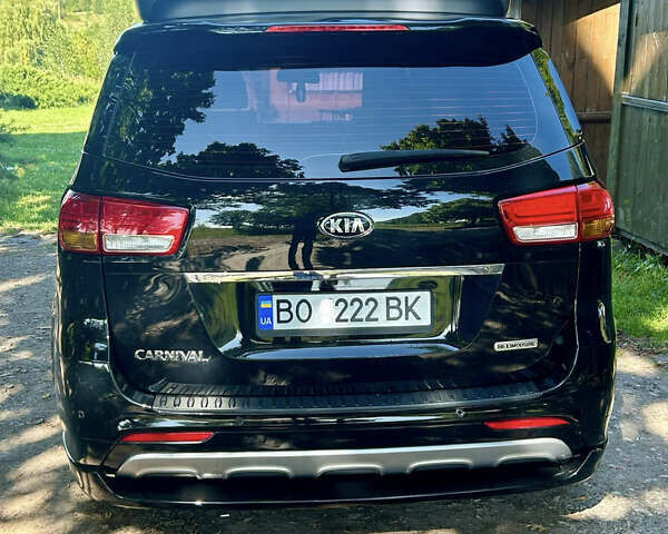 Чорний Кіа Карнівал, об'ємом двигуна 2.2 л та пробігом 130 тис. км за 23250 $, фото 3 на Automoto.ua