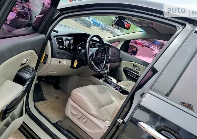 Черный Киа Карнивал, объемом двигателя 2.2 л и пробегом 250 тыс. км за 23550 $, фото 31 на Automoto.ua