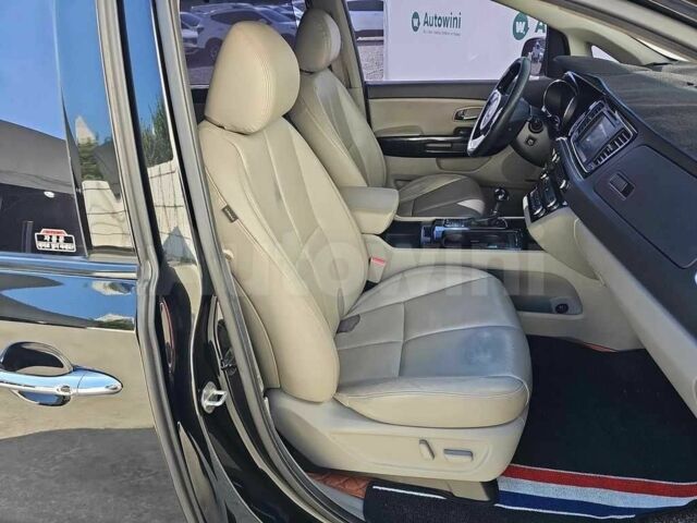 Киа Карнивал 2016 в Днепре (Днепропетровске) на Automoto.ua Черный Киа Карнивал, объемом двигателя 0 л и пробегом 56 тыс. км за 9000 $, фото 10 на Automoto.ua