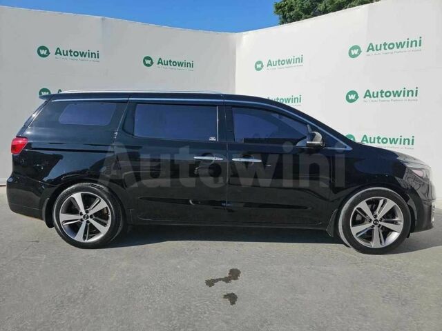 Киа Карнивал 2016 в Днепре (Днепропетровске) на Automoto.ua Черный Киа Карнивал, объемом двигателя 0 л и пробегом 56 тыс. км за 9000 $, фото 4 на Automoto.ua