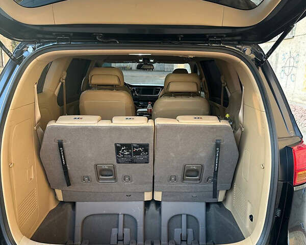 Чорний Кіа Карнівал, об'ємом двигуна 2.2 л та пробігом 168 тис. км за 23000 $, фото 19 на Automoto.ua