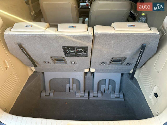 Чорний Кіа Карнівал, об'ємом двигуна 2.2 л та пробігом 168 тис. км за 23000 $, фото 18 на Automoto.ua