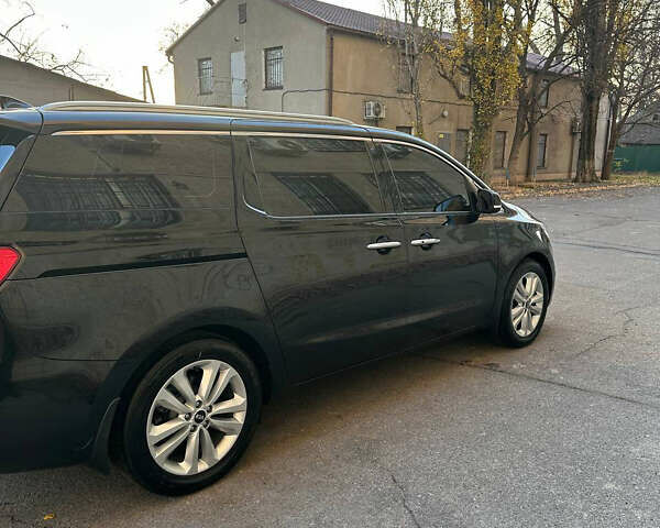 Чорний Кіа Карнівал, об'ємом двигуна 2.2 л та пробігом 168 тис. км за 23000 $, фото 8 на Automoto.ua