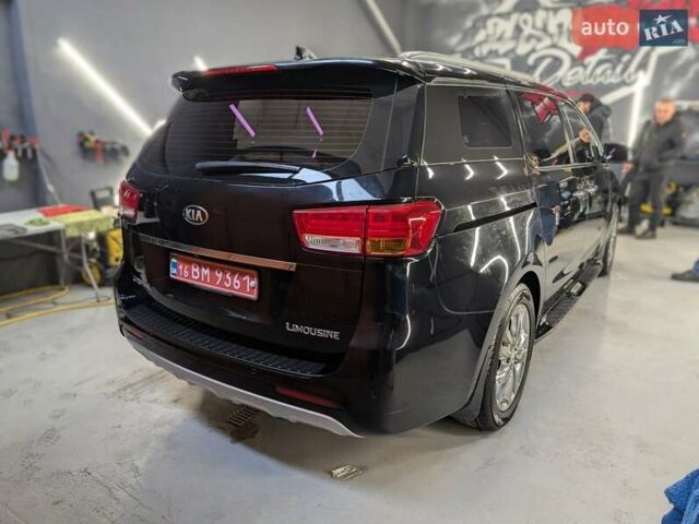Черный Киа Карнивал, объемом двигателя 2.2 л и пробегом 299 тыс. км за 16500 $, фото 8 на Automoto.ua