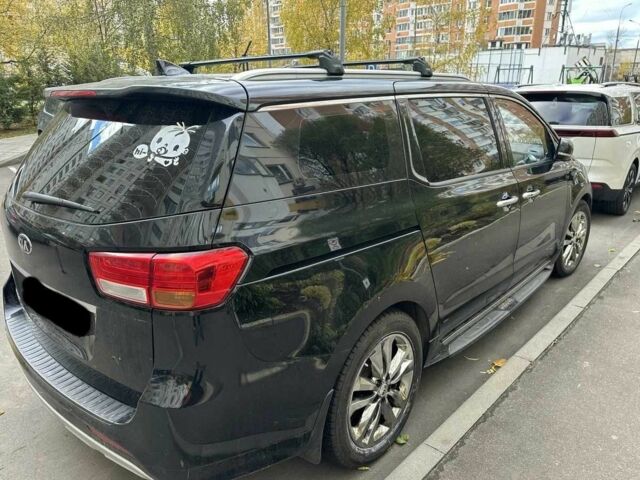 Черный Киа Карнивал, объемом двигателя 2.2 л и пробегом 122 тыс. км за 20800 $, фото 4 на Automoto.ua