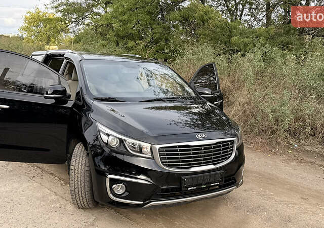 Черный Киа Карнивал, объемом двигателя 2.2 л и пробегом 105 тыс. км за 19900 $, фото 15 на Automoto.ua