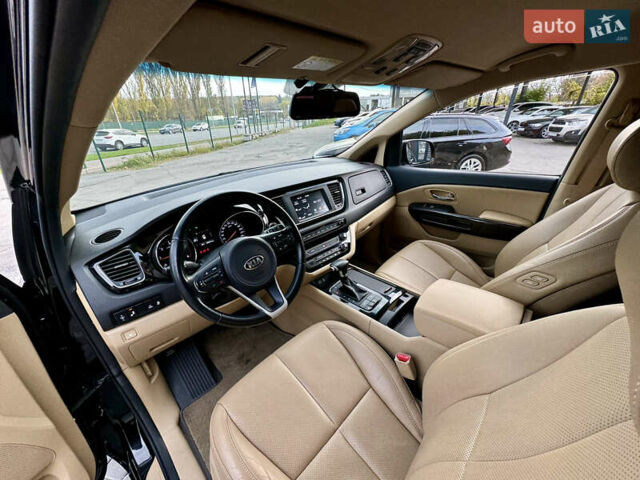 Киа Карнивал 2017 в Виннице на Automoto.ua Черный Киа Карнивал, объемом двигателя 2.2 л и пробегом 179 тыс. км за 19900 $, фото 22 на Automoto.ua