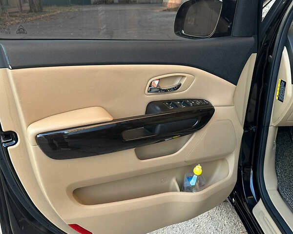 Чорний Кіа Карнівал, об'ємом двигуна 2.2 л та пробігом 168 тис. км за 23000 $, фото 16 на Automoto.ua