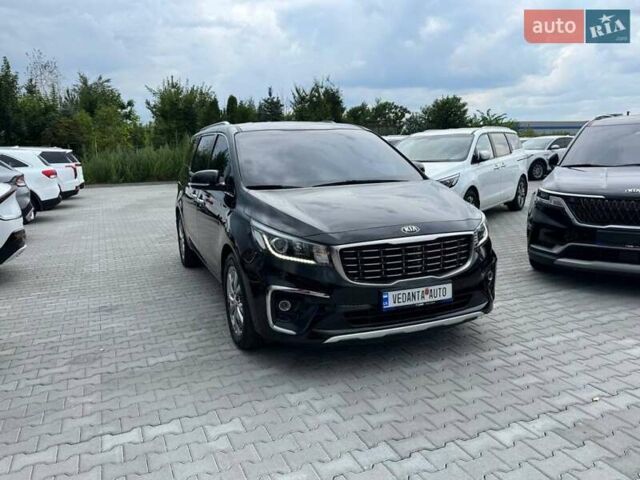 Черный Киа Карнивал, объемом двигателя 2.2 л и пробегом 41 тыс. км за 30500 $, фото 3 на Automoto.ua