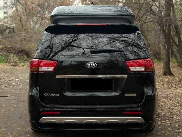 Черный Киа Карнивал, объемом двигателя 2.2 л и пробегом 162 тыс. км за 24700 $, фото 5 на Automoto.ua
