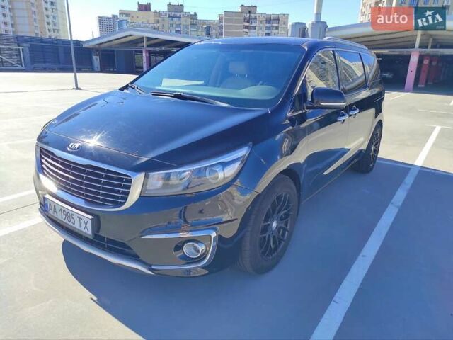 Черный Киа Карнивал, объемом двигателя 2.2 л и пробегом 212 тыс. км за 21500 $, фото 2 на Automoto.ua