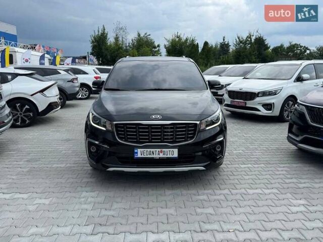 Черный Киа Карнивал, объемом двигателя 2.2 л и пробегом 41 тыс. км за 30500 $, фото 2 на Automoto.ua